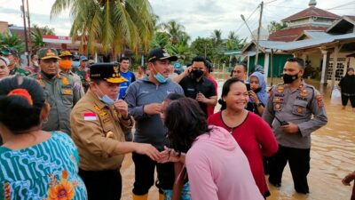 Al Haris tinjau banjir bungo