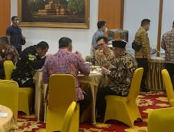 Bupati Sarolangun Cek Endra Sampai Walikota Jambi Fasha Hadiri RUPS Bank Jambi