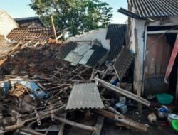 Pasaman Barat Diguncang Gempa, Ratusan Rumah Roboh