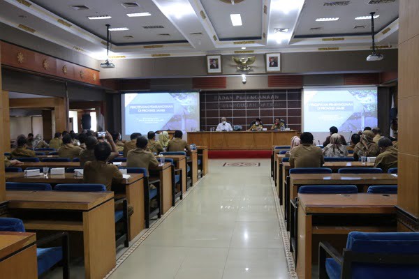 Al Haris Pertegas dumisake
