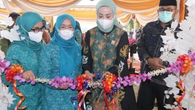 Sekda Apresiasi Bazar Murah TP PKK Provinsi Jambi