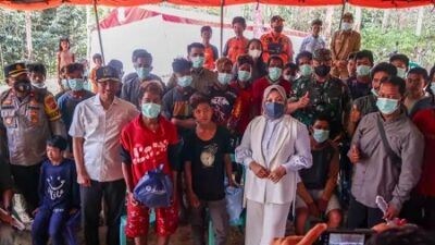 edi purwanto kunjungi orang rimba