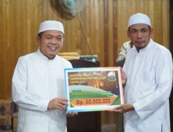 Gubernur Jambi Bantu Masjid di Bram Itam Kanan 50 Juta