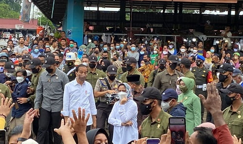jokowi di pasar angso duo jambi