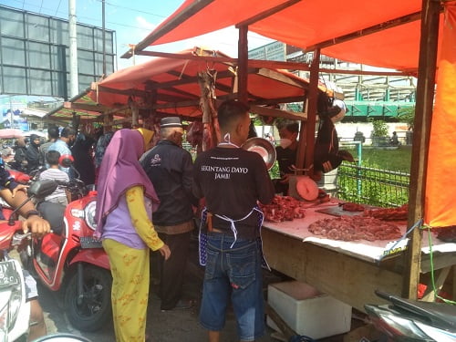 pedagang daging di pasar talang banjar