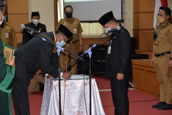 pelantikan kepala sekolah titian teras