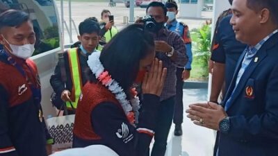 kedatangan atlet jambi disambut ketum koni