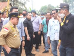 Al Haris Upayakan Perbaikan Jalan Desa Siau Muara Sabak