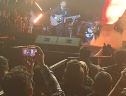 Sal Priadi Awali IM3 Konser kolaborasi tour 50 Kota di Jambi