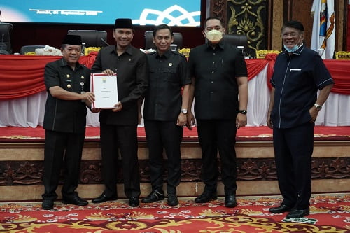 Al Haris Sampaikan Nota Pengantar KUPA dan PPAS APBD-P 2022