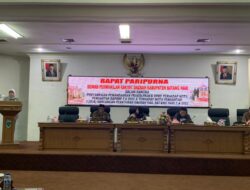 Fraksi-Fraksi DPRD Batanghari Sampaikan Pandangannya Saat Paripurna