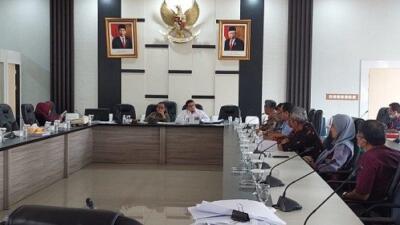 Banggar DPRD Provinsi Jambi Rapat Ranperda APBD-P Bersama TAPD dan OPD Pemprov