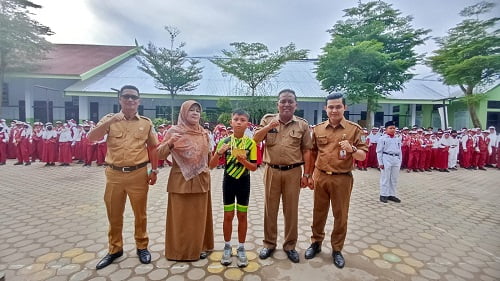 Dua Pelajar SDN 1 Kota Jambi Raih 4 Medali Emas