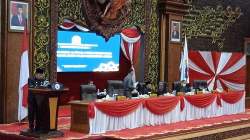 Edi Purwanto Pimpin Paripurna Penyampaian KUPA PPAS APBD Perubahan 2022