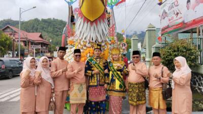 Batang Hari Juara 1 Kategori Lomba Mobil Hias