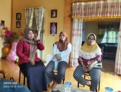 Air Sumur Warga Desa Koto Boyo Menghitam Akibat Debu Batu Bara