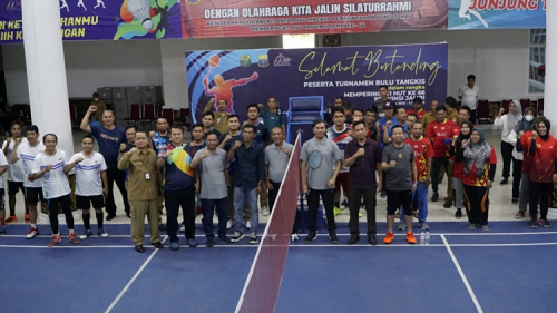 DPRD Provinsi Jambi Sukses Gelar Turnamen Bulu tangkis Antar OPD