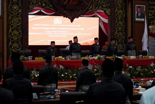 Edi Purwanto Pimpin Rapat Paripurna Istimewa HUT ke-66 Provinsi Jambi