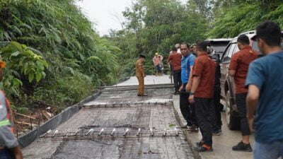Gubernur Al Haris Tinjau Jalan Batang Asai Sarolangun