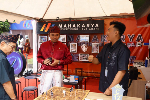 Kunjungi Stand UMKM Jambi Expo 2023, Edi Purwanto Gunakan dan Banggakan Karya Masyarakat Kita