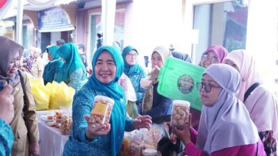 TP PKK Gelar Pasar Murah, Hesti Haris Berharap Dapat Membantu Melayani Masyarakat