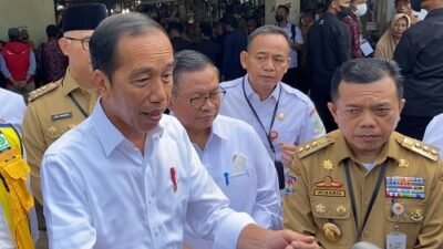 Tinjau Pasar Talang Banjar Jambi, Presiden Jokowi Pastikan Harga Sembako Semakin Baik