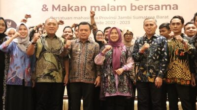 Al Haris Kukuhkan Pengurus Persatuan Mahasiswa Jambi-Sumbar