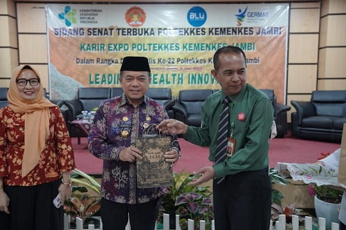 Gubernur Al Haris Apresiasi Lulusan Poltekkes Dalam Pembangunan Kesehatan Provinsi Jambi