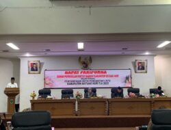 Hadir di Rapat Paripurna DPRD, Wabup Sampaikan LKPD TA 2022