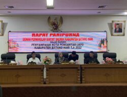 Anita Yasmin Buka Secara Langsung Paripurna DPRD Tentang Penyampaian LKPD TA 2022