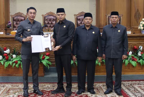 Ketua DPRD Muaraojambi Buka dan Pimpin Langsung Paripurna Penyampaian LKPJ Bupati