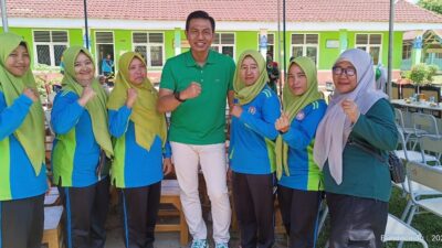 MFA Gotong Royong Bersama Masyarakat Pemayung dalam Rangka Orientasi PAUD ke SD