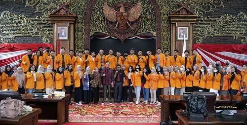 Ketua DPRD Edi Purwanto Beri Kuliah Umum Kepada Mahasiswa Fakultas Hukum UNJA