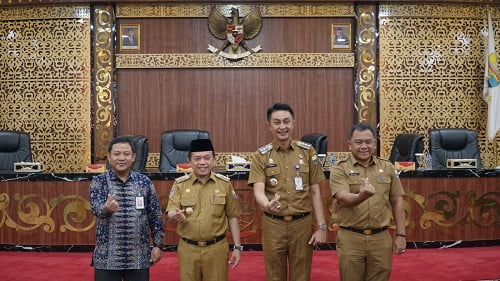 Gubernur Al Haris Buka ToT dan ToC Program Sobat Sikapi OJK-2