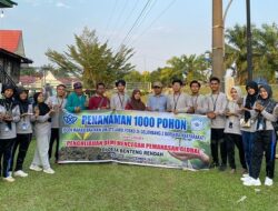 Upaya Penghijauan Dalam Rangka Mengatasi Global Warming : Mahasiswa KKN UIN STS Jambi Tanam 1000 Bibit Pohon