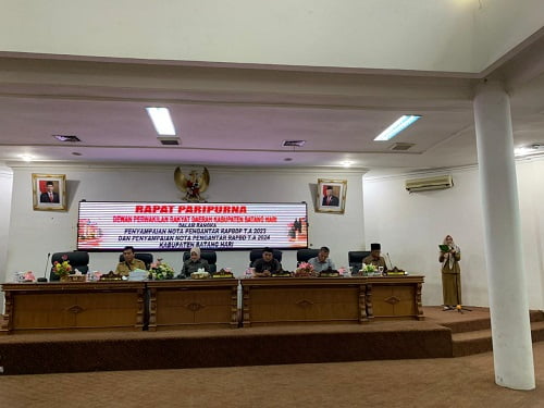 Saat Paripurna DPRD, Bupati Fadhil Sempat Singgung Masalah 34 Program Batang Hari Tangguh