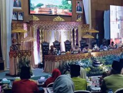 Gubernur Al Haris Hadiri Paripurna HUT ke-24 Kabupaten Muaro Jambi