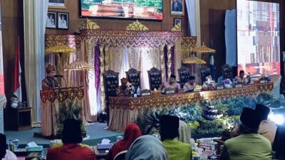 Gubernur Al Haris Hadiri Paripurna HUT ke-24 Kabupaten Muaro Jambi