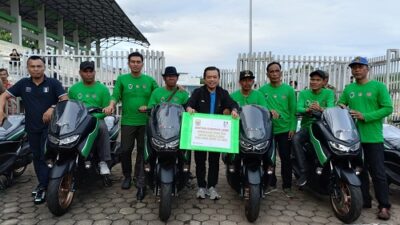 Al Haris Serahkan Motor Dinas Untuk Kades se-Kabupaten Batanghari