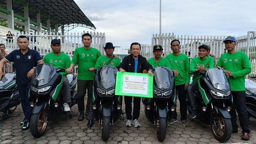 Al Haris Serahkan Motor Dinas Untuk Kades se-Kabupaten Batanghari