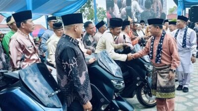 Gubernur Al Haris Serahkan Motor Dinas Pada Seluruh Kades di Kabupaten Kerinci