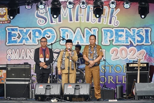 Gubernur Al Haris Dorong Kreativitas Siswa-Siswi SMA Negeri 11 Kota Jambi