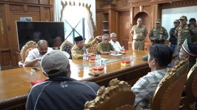 Gubernur Al Haris Minta Aparat Segera Cari Dalang Kerusuhan Demo Anarkis Sopir Batubara