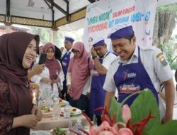 Hesnidar Haris Buka Lomba Masak Pindang Ikan Patin
