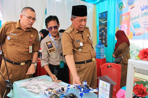 Wagub Sani Apresiasi Expo dan Gelar Karya P5 Di SMKN 1 Bungo