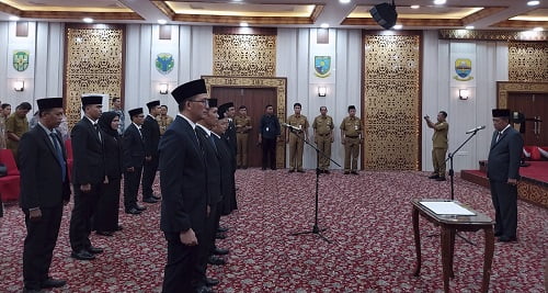 Wagub Sani Lantik 14 Pejabat Eselon III dan IV Pemprov Jambi Ini Nama-namanya