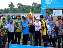 Wagub Sani Tutup Turnamen Sepak Bola Gubernur Cup Tahun 2024