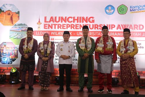 Gubernur Al Haris Apresiasi Entrepreneurship Award LLDIKTI Universitas Muhammadiyah Jambi