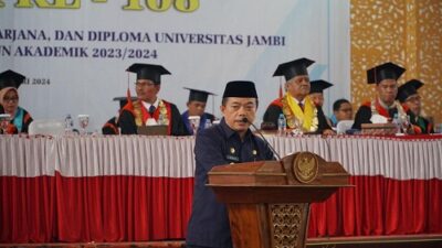 Hadir di Wisuda Unja, Al Haris Generasi Muda Harus Pandai Mencari Peluang