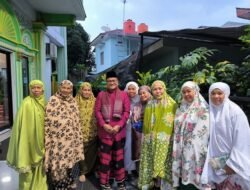 Emak-emak Bakung Jaya Antusias Dengarkan Tausiyah Subuh dari H Maulana